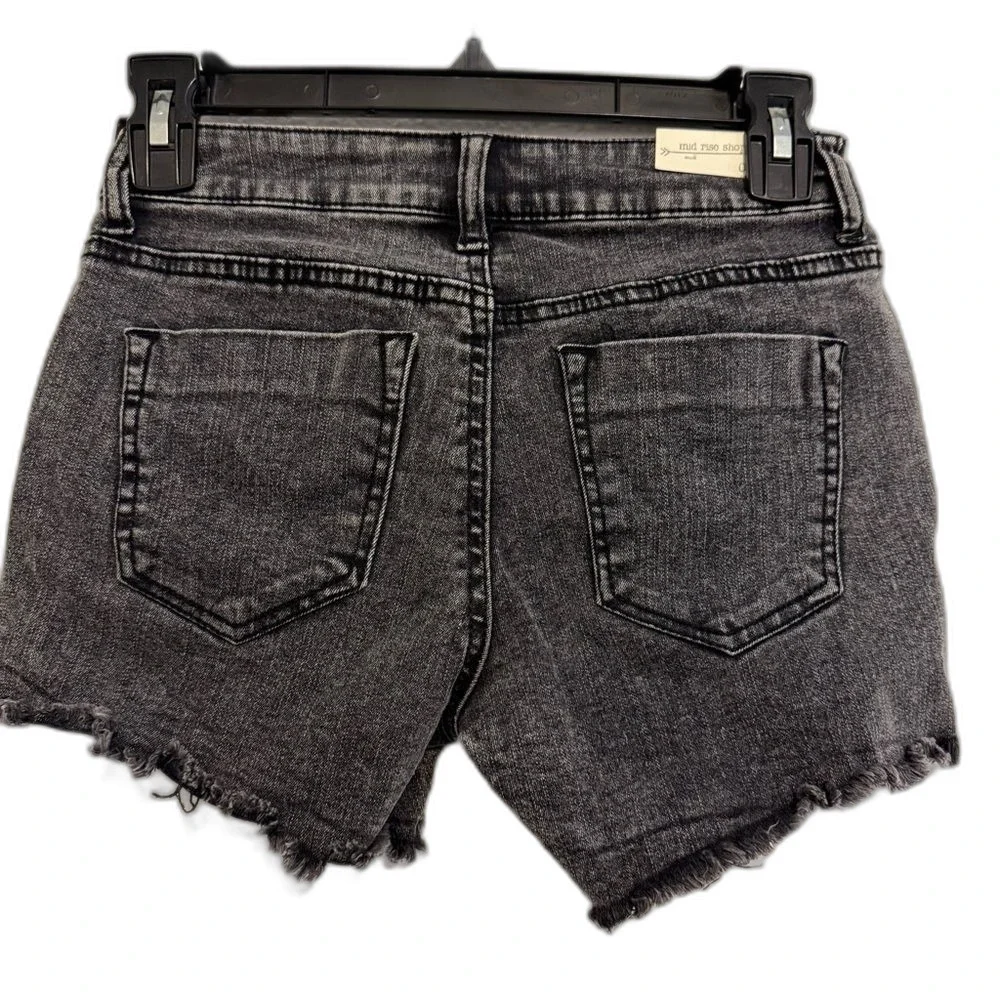Black Jean Shorts with Distressed Raw-Edge Hem NWT - Picture 3 of 6